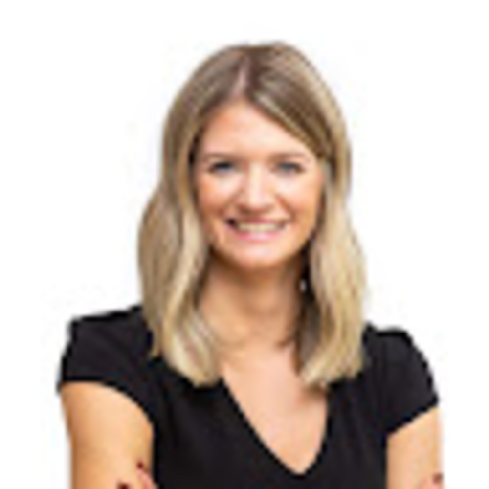 Meet your Posher, Deena